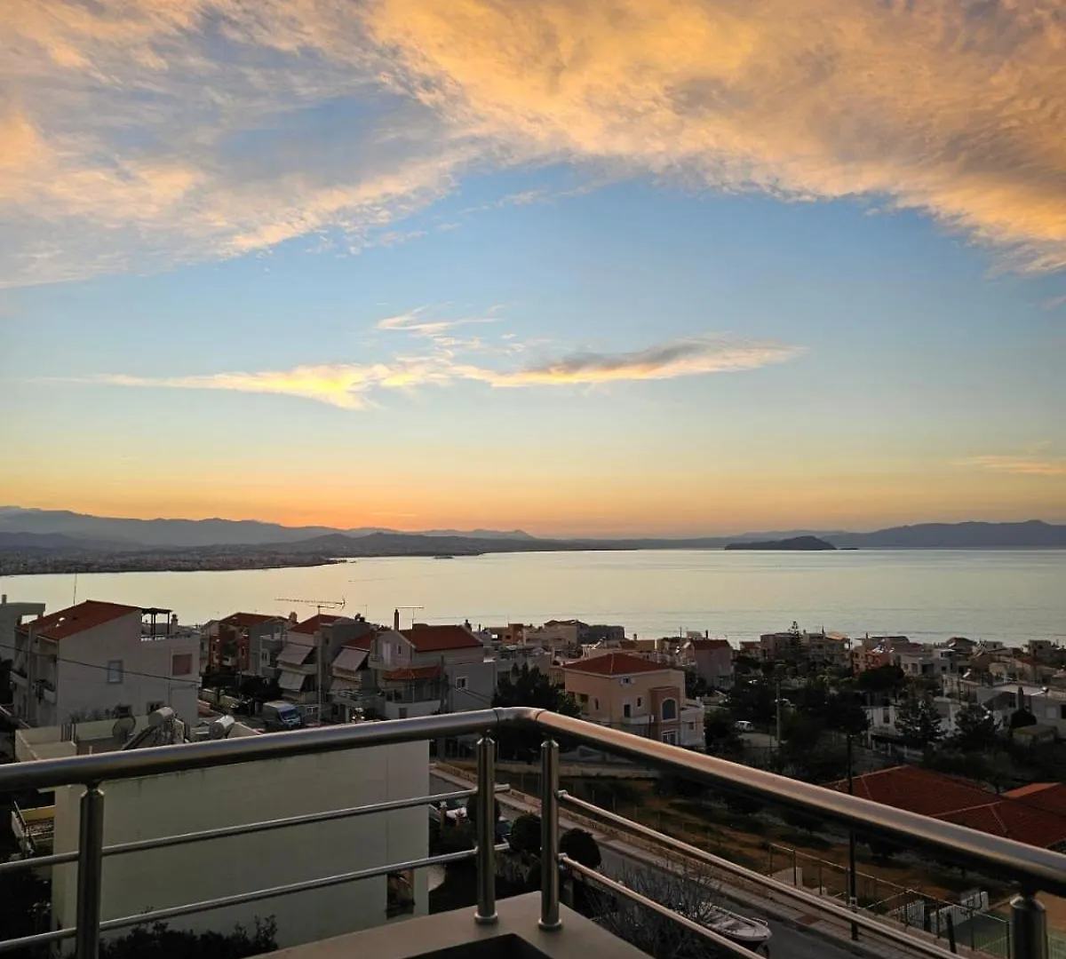 Overview Chania With Sea View And Amazing Sunset Apartamento Chania (Crete)